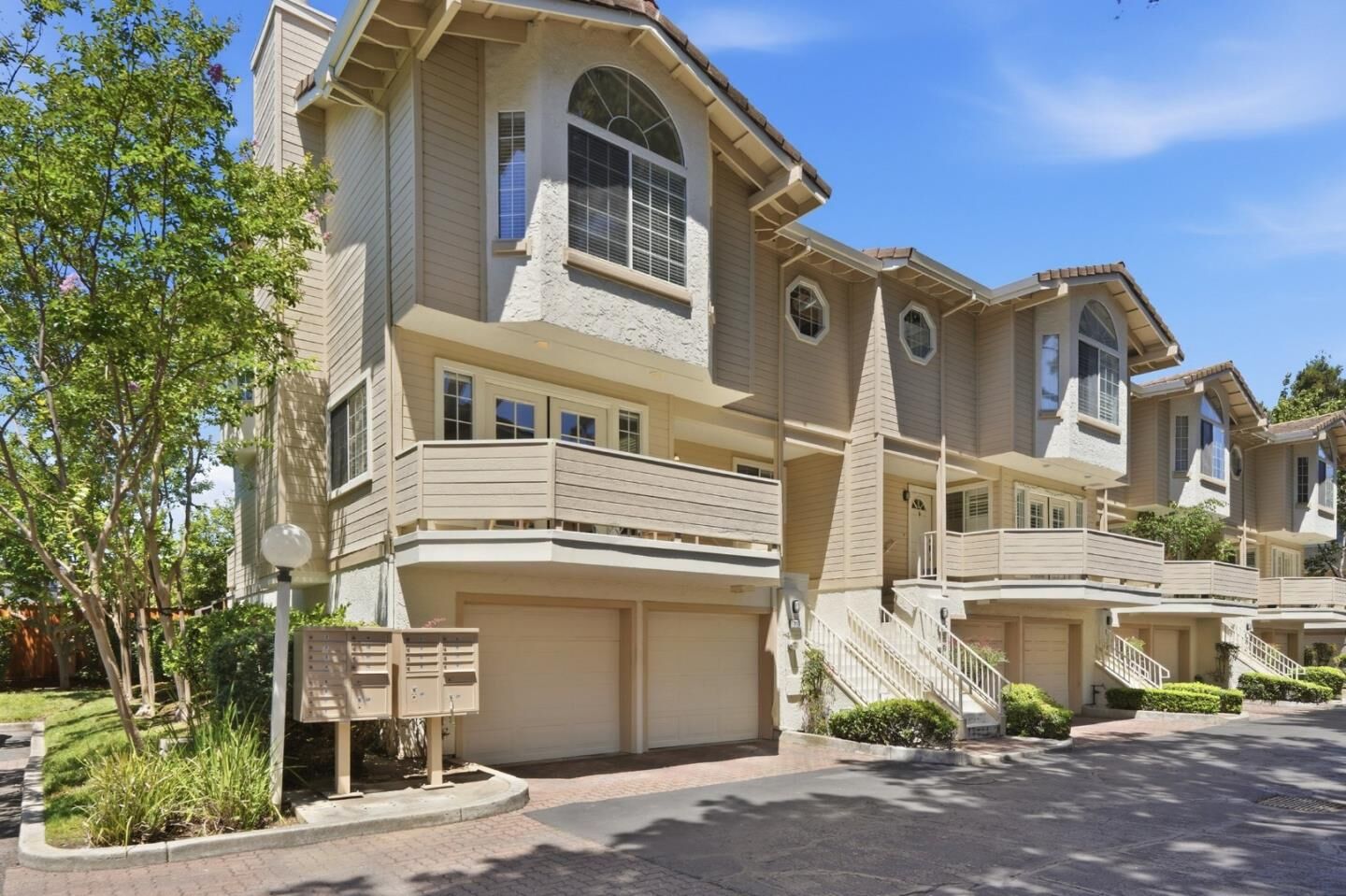 Property Photo: 719 Hibiscus Place CA 95117