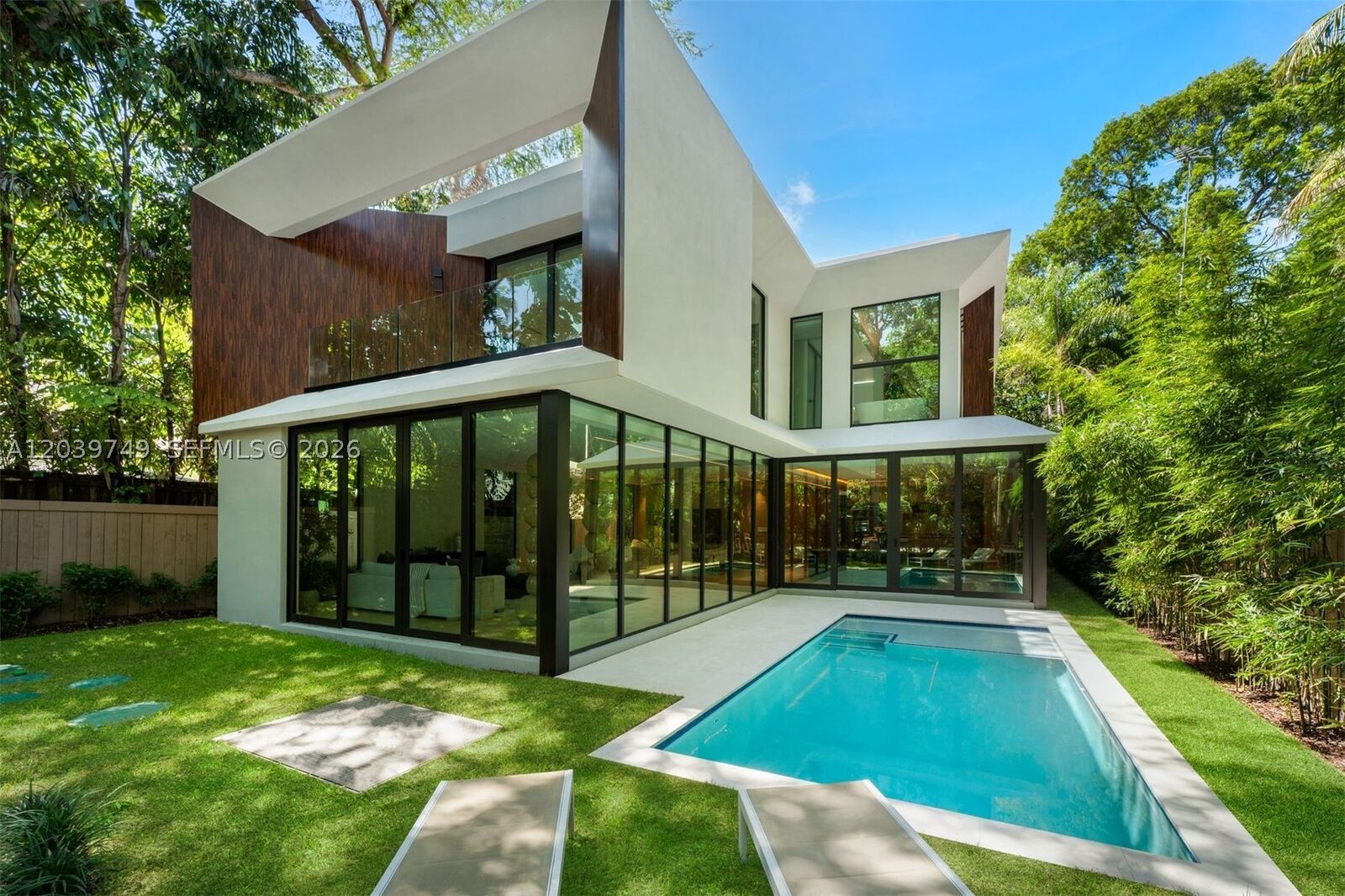 Property Photo: 3579 Avocado Ave FL 33133