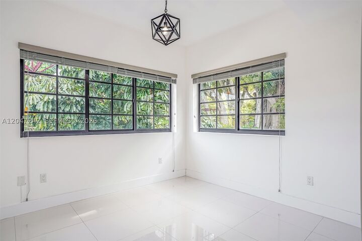 Property Photo:  1901 S Le Jeune Rd 2  FL 33134 