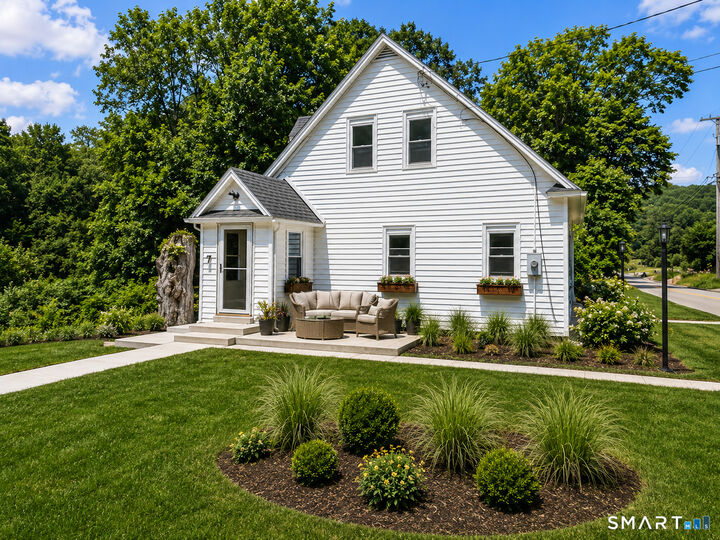 Property Photo:  52 Walnut Hill Road  CT 06333 