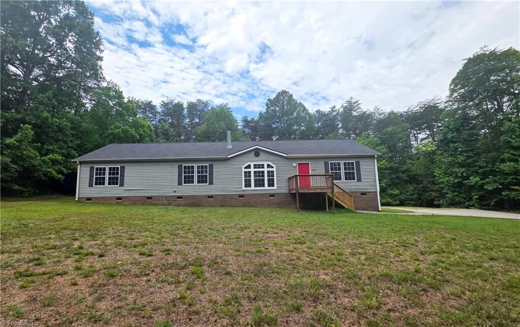 Property Photo:  1380 Bethany Road  NC 27025 