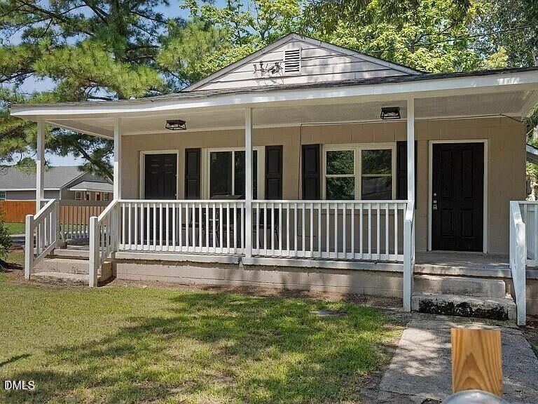 Property Photo: 803 Rountree Street NE NC 27893