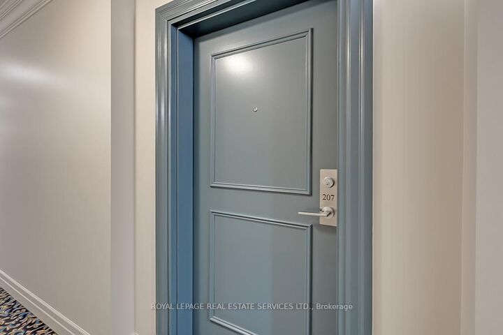 Photo de la propriété:  2300 Upper Middle Road 207  ON L6M 4G6 