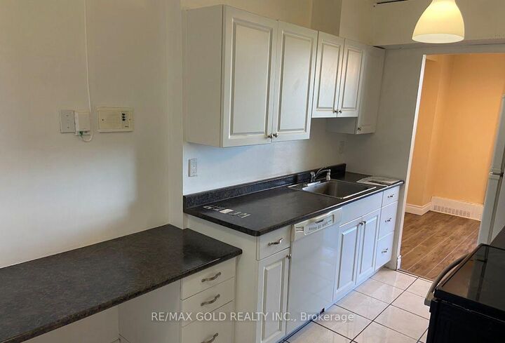 Property Photo:  1250 Bridletowne Circle 1506  ON M1W 2V1 
