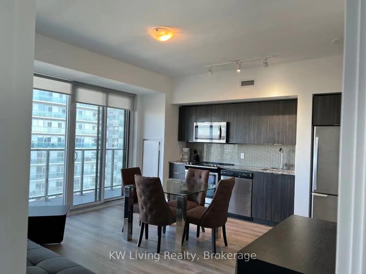 Property Photo:  108 Peter Street 1116  ON M5E 0A9 