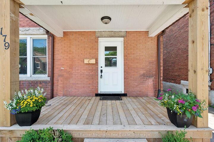 Property Photo: 179 Elizabeth Street ON N1E 2X5
