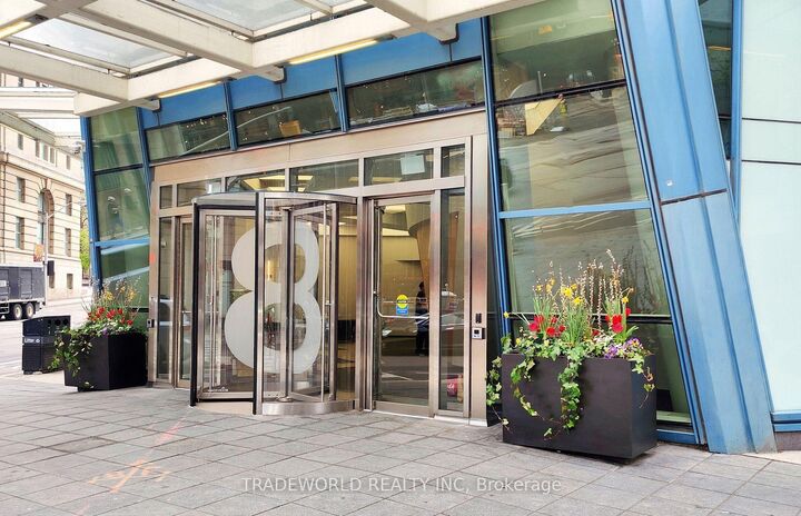 Property Photo:  8 The Esplanade N/A 3603  ON M5E 0A6 