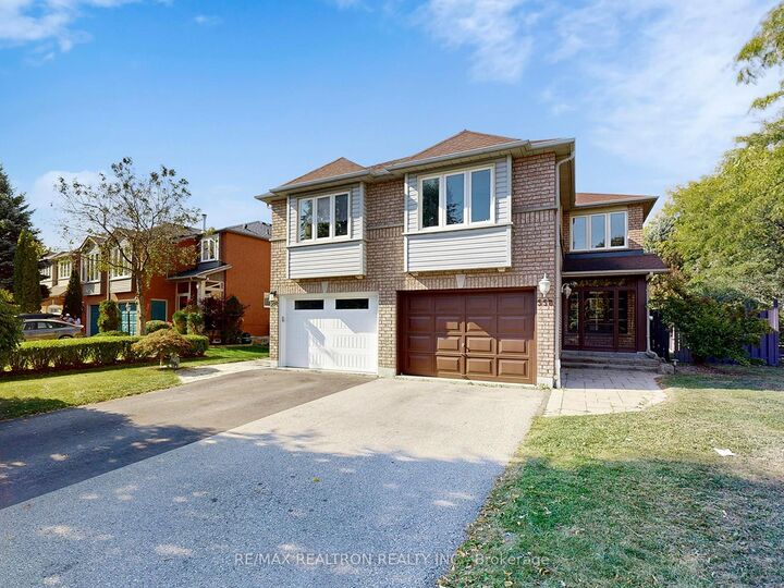 Property Photo: 558 Willowick Drive ON L3X 2A6