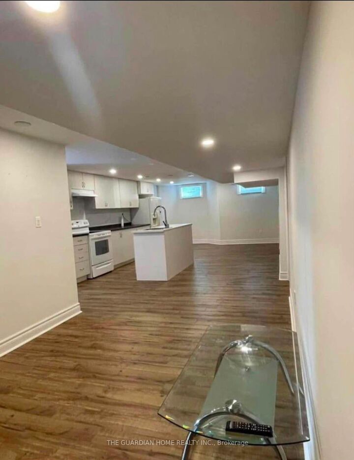 Property Photo:  37 Murdock Avenue Bsmt  ON L4G 5E7 