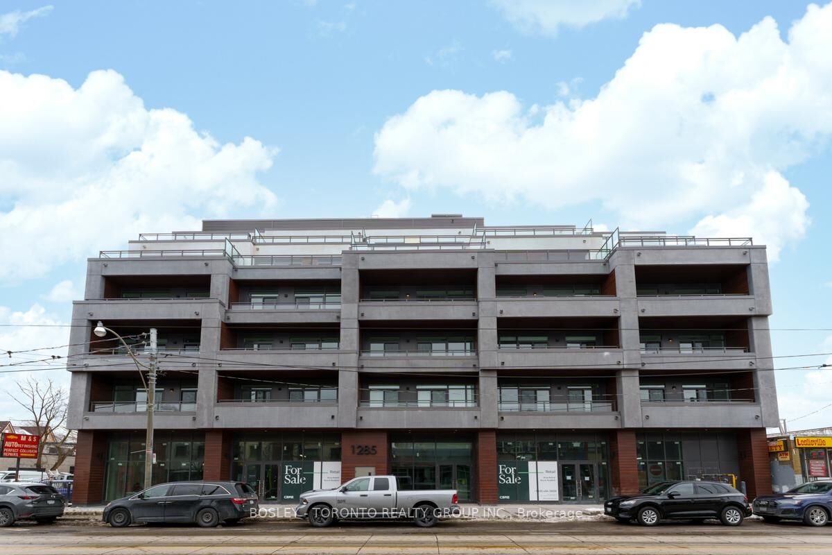 Photo de la propriété: 1285 Queen Street 504 ON M4L 1C2