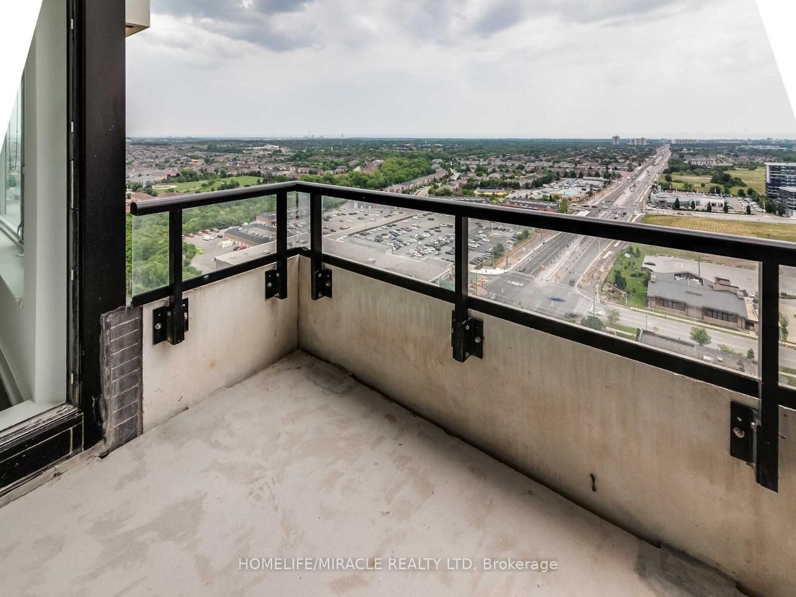 Property Photo:  297 Oakwalk Drive 909  ON L6H 3R6 