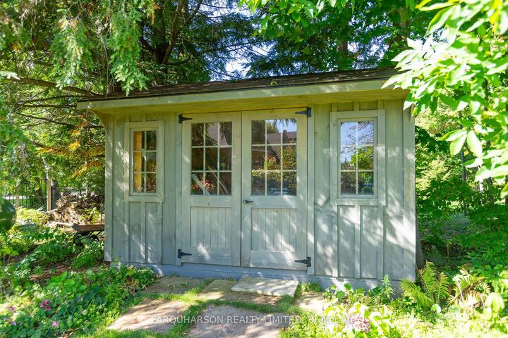 Property Photo: 10 Earl Cook Drive ON L4A 1L5