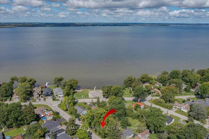 Property Photo:  288 Woodycrest Avenue  ON L4P 2W2 