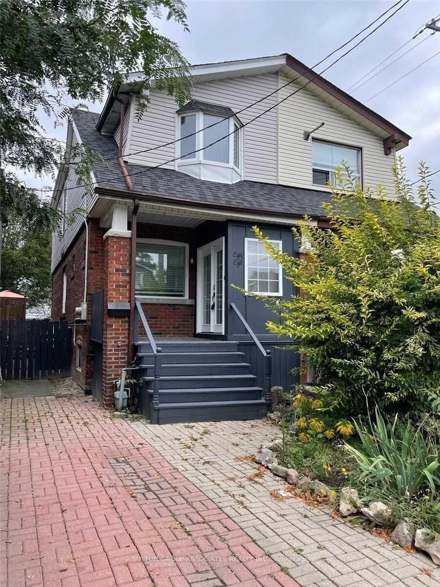 Property Photo:  88 Kent Road  ON M4L 2X6 