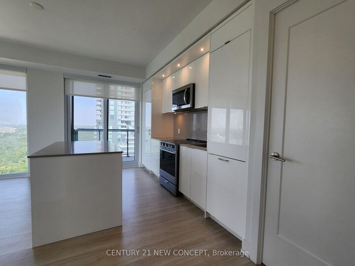 Property Photo:  30 Inn On The Park Drive 3110  ON M3C 0P7 