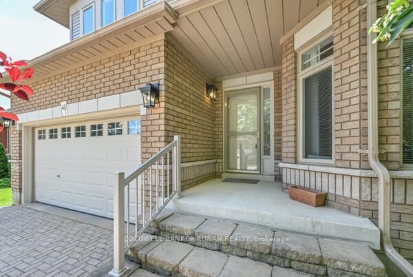 Property Photo: 43 Briar Gate 30 ON L9R 2A8