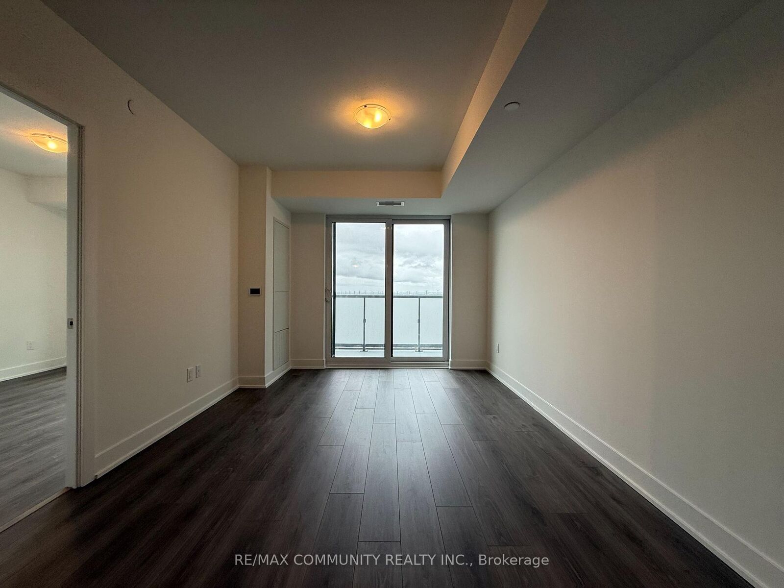 Property Photo: 2545 Simcoe Street 1110 ON L1L 0W3