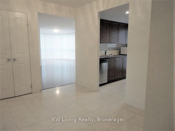 Photo de la propriété:  801 Bay Street 1506  ON M5S 1Y9 