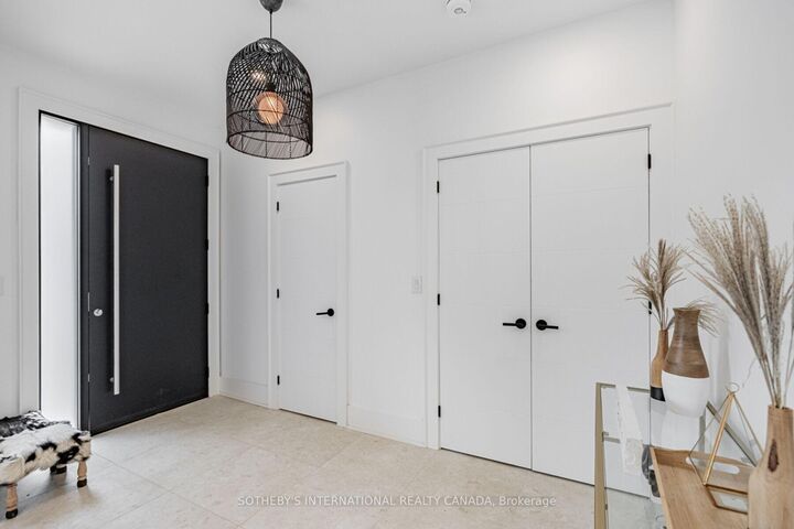 Property Photo: 6 Twenty Fifth Street ON M8V 3P3