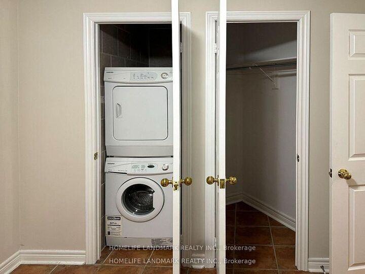 Property Photo: 21 Tenbury Drive A ON L3R 9P9