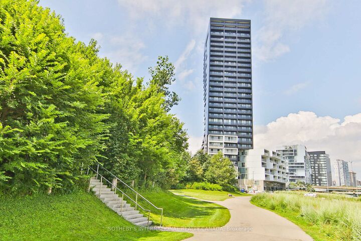Property Photo: 170 Bayview Avenue 820 ON M5A 0M4