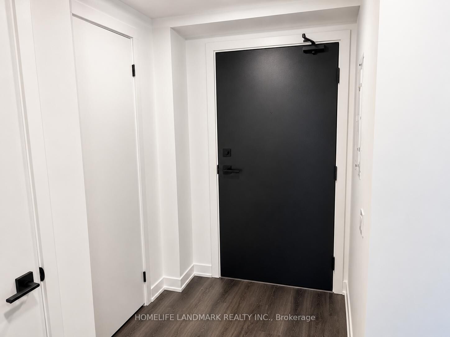 Property Photo: 609 Sherbourne Street 2906 ON M4X 0A4