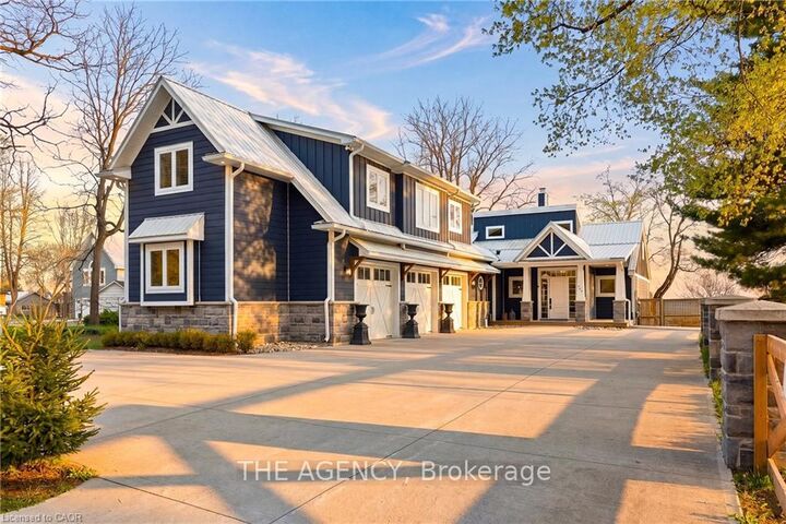 464 Edith Cavell Boulevard — photo 1
