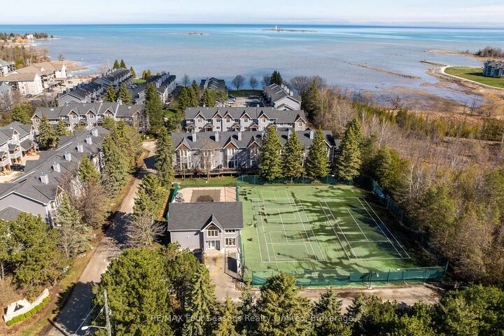 Property Photo: 25 Starboard Road 25 ON L9Y 5C8