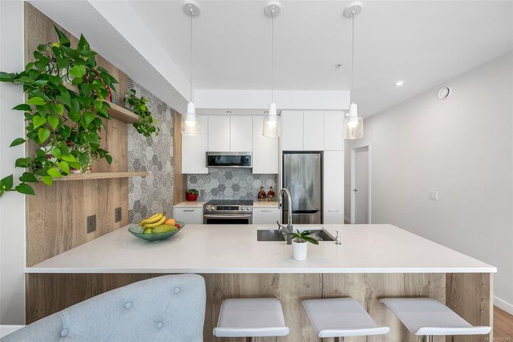 Property Photo: 1588 North Dairy Rd #301 BC V8T 0E1