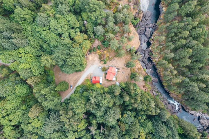 Property Photo: 995 Nanaimo River Rd BC V9X 1E5