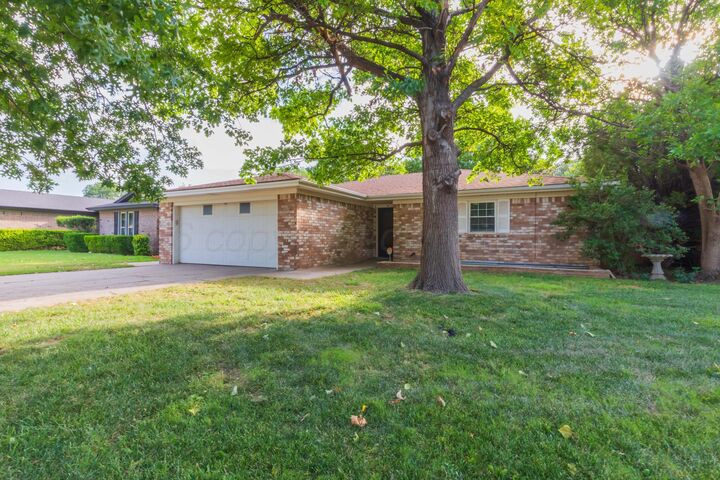 Property Photo: 5602 SW 43rd Avenue TX 79109