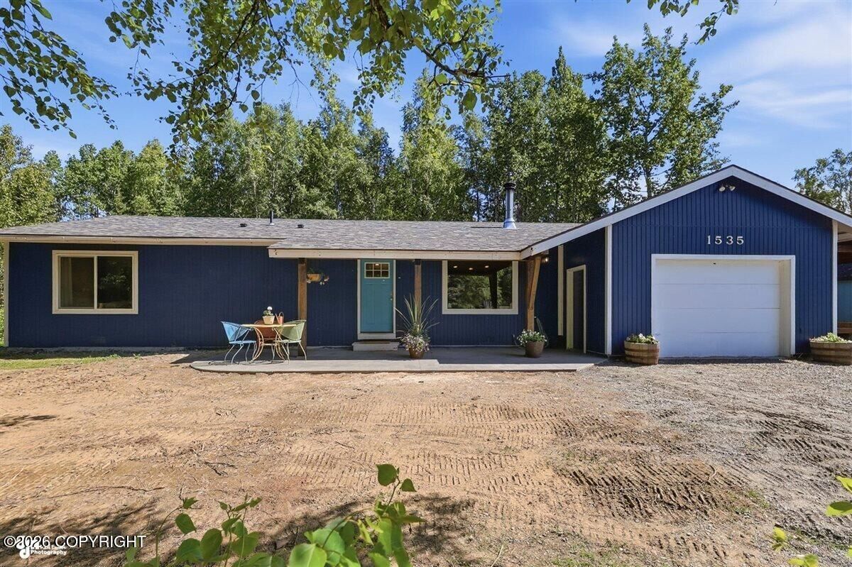 Property Photo: 1535 Kittiwake Court AK 99611