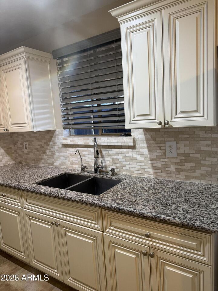Property Photo:  6011 N 33rd Avenue  AZ 85017 