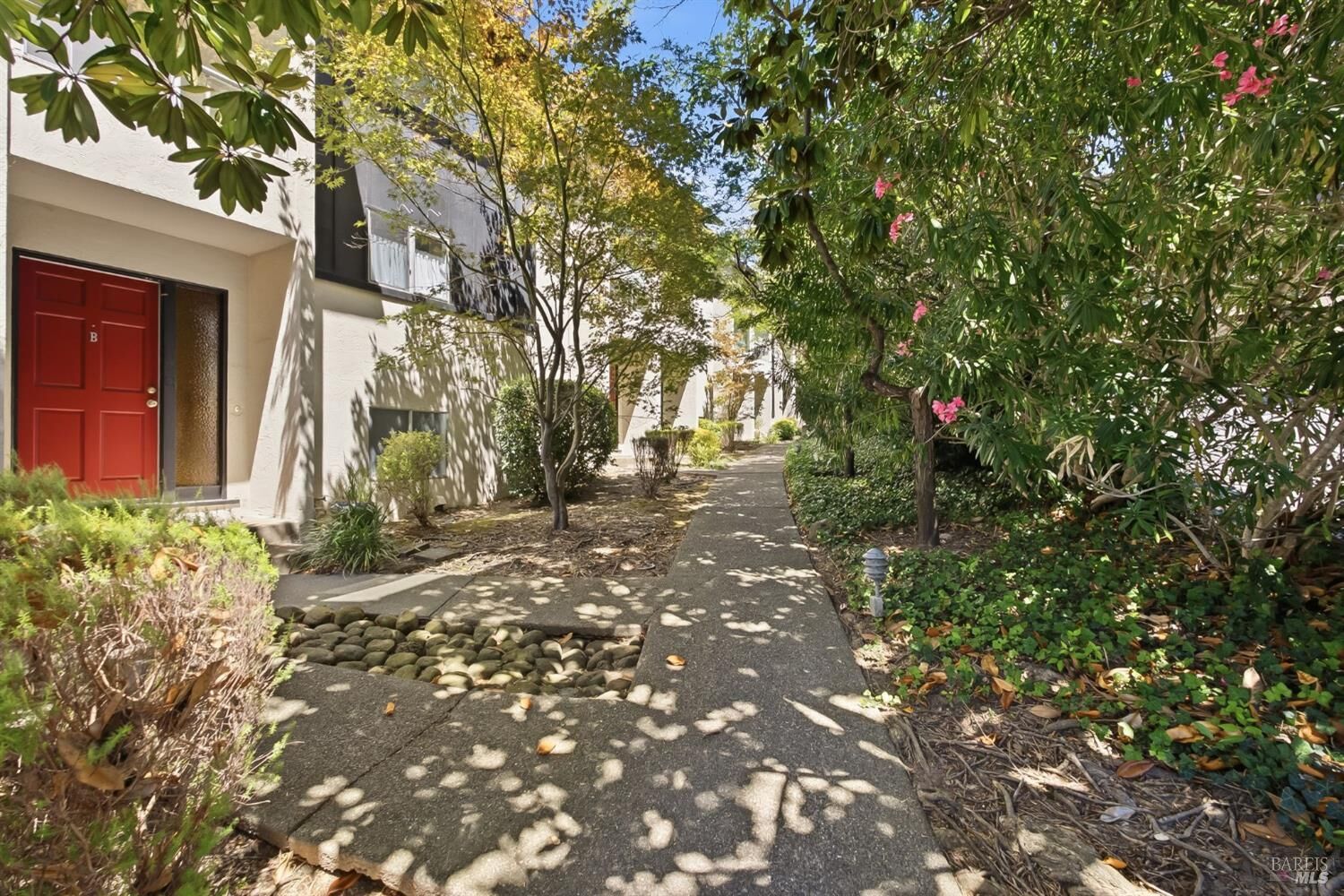 Property Photo:  81 Corte Lenosa D  CA 94904 