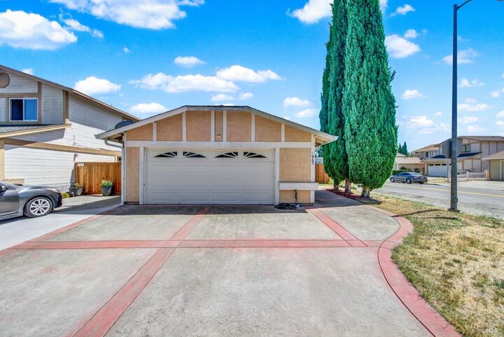 Property Photo: 903 Daniel Street CA 94533