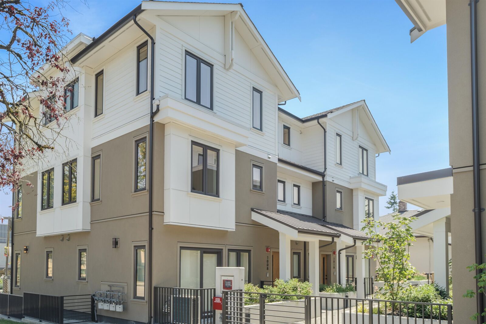 Property Photo: 6815 Oak Street BC V6P 1H5