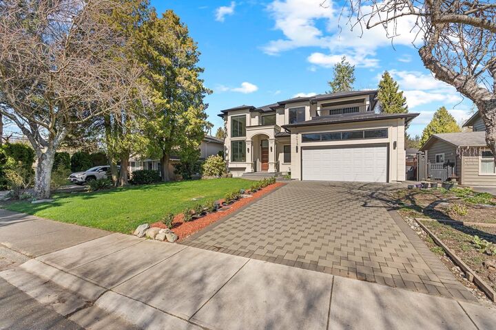Property Photo: 14419 17A Avenue BC V4A 5P5