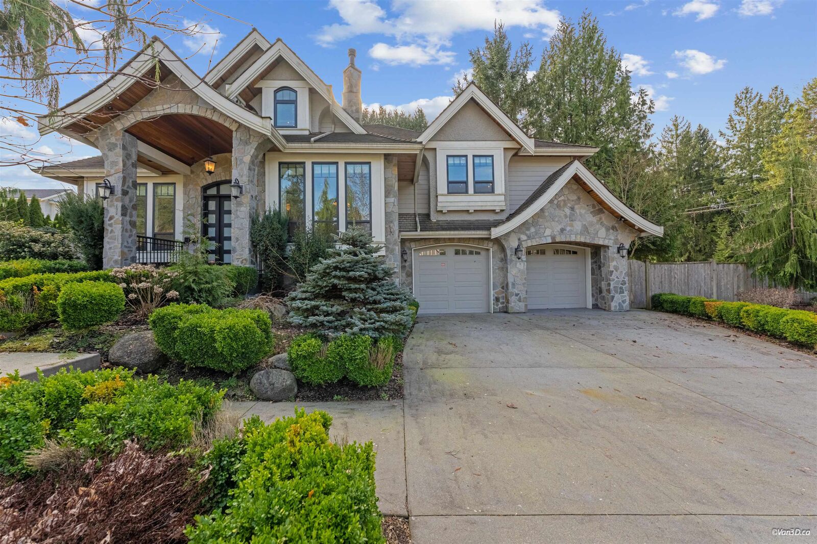 Property Photo: 14428 33A Avenue BC V4P 3R7