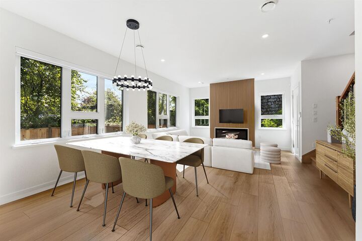 Property Photo: 842 St. Denis Avenue BC V7J 2G4