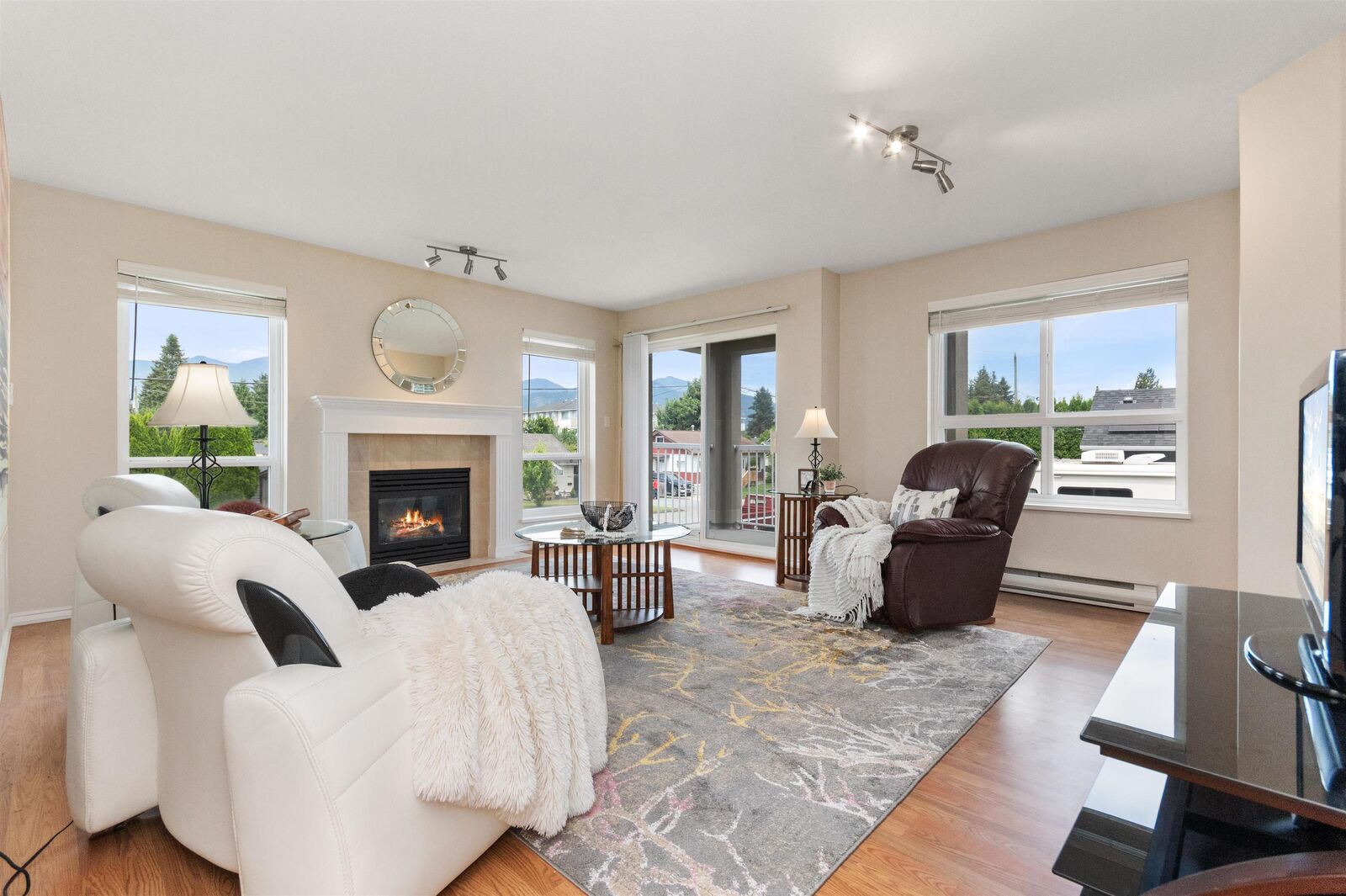 Property Photo:  45773 Victoria Avenue 205  BC V2P 2T4 