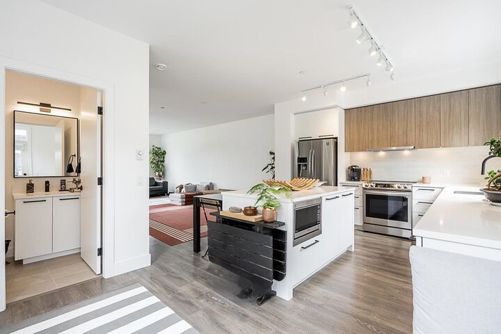 Property Photo: 37981 Helm Way BC V8B 2A1