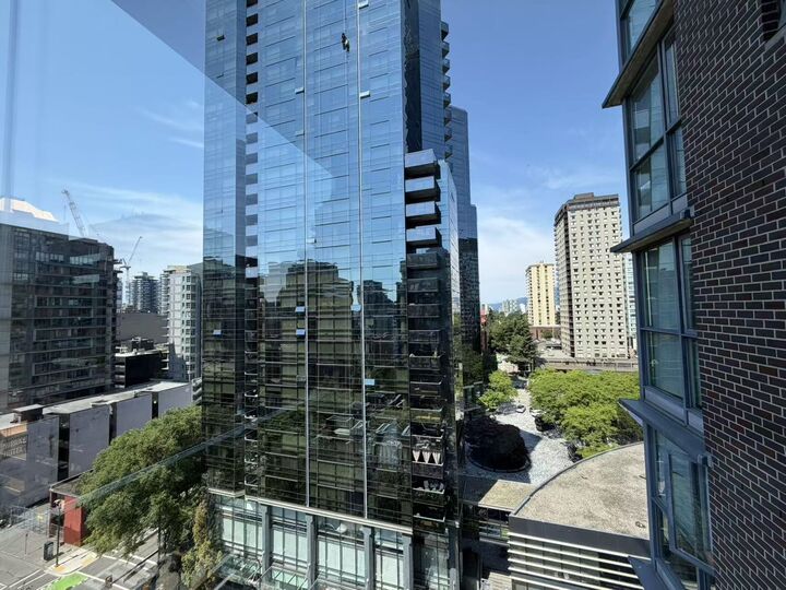 Property Photo:  1068 Hornby Street  BC V6Z 2Y7 