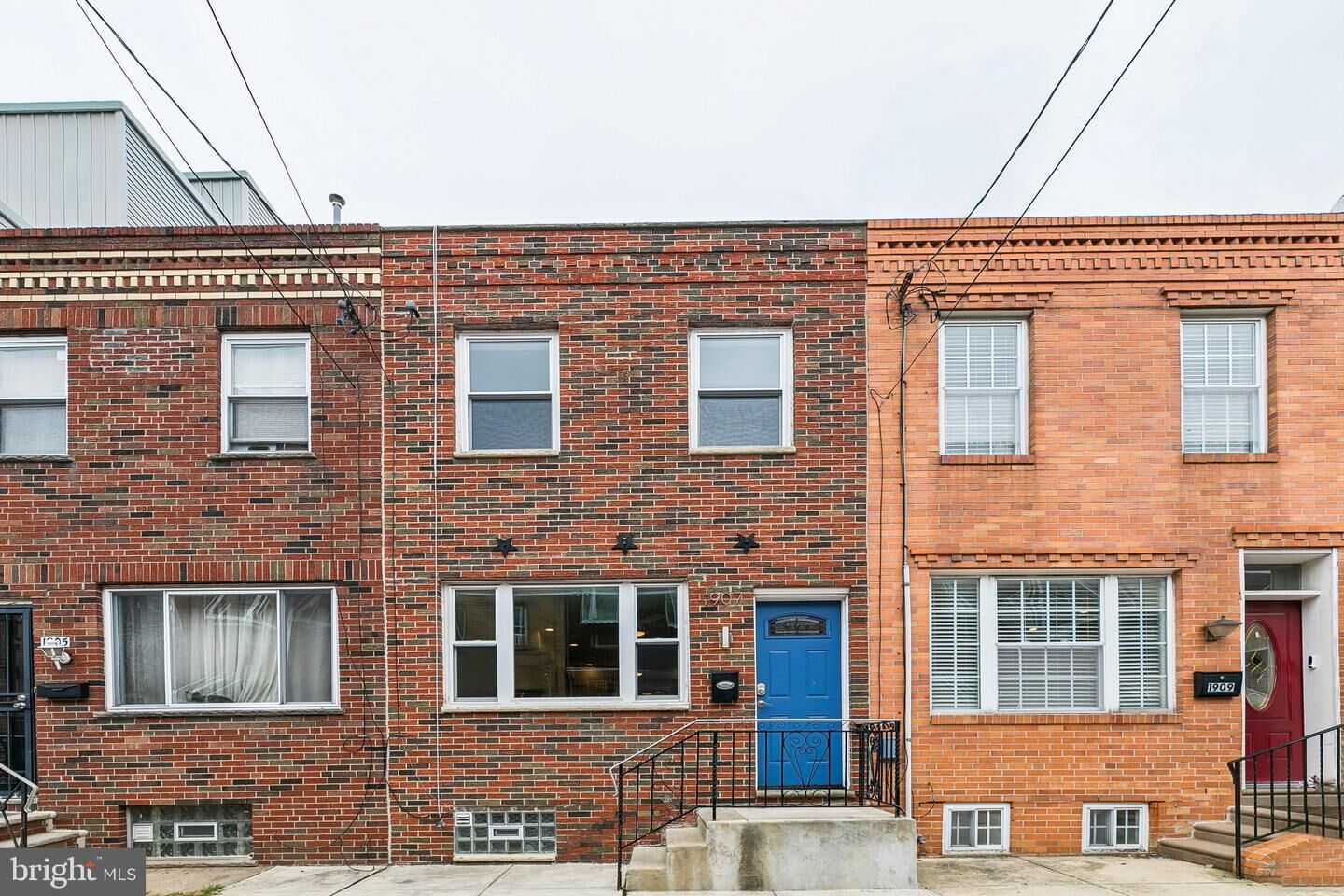 Property Photo:  1907 S Camac Street  PA 19148 