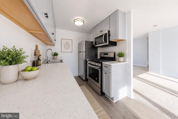 Property Photo:  4600 Duke Street 413  VA 22304 