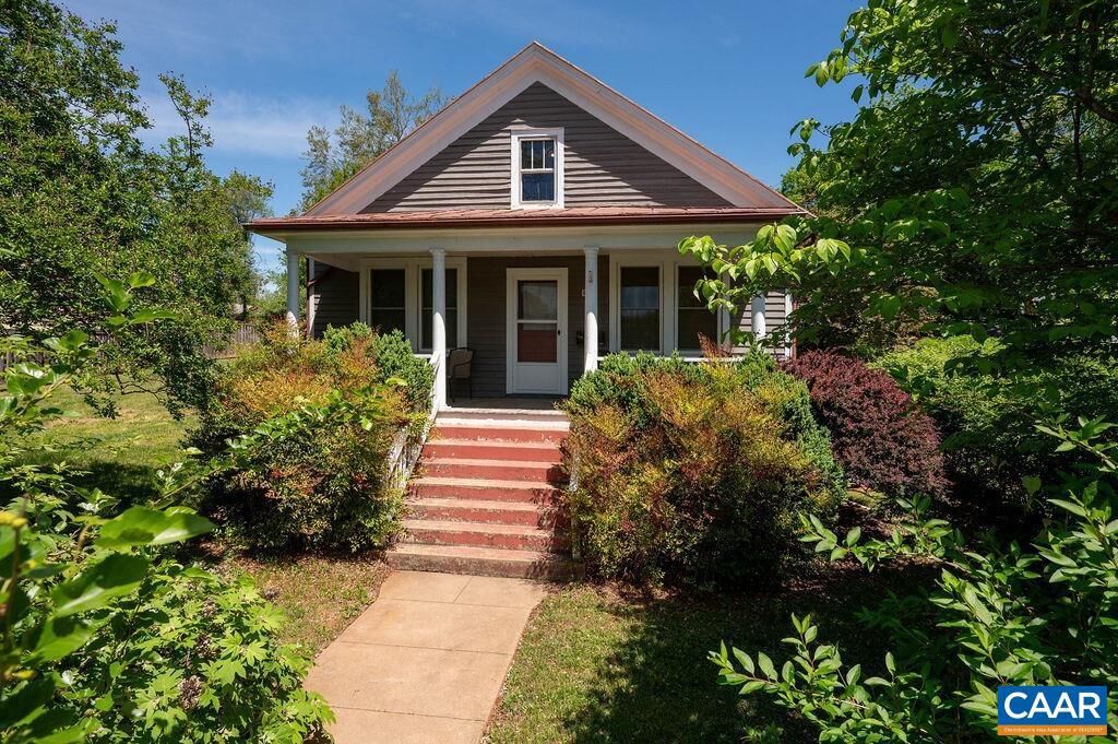 Property Photo:  1419 Chesapeake St  VA 22902 