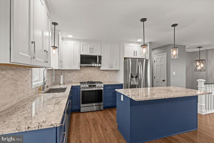 Property Photo: 915 N Colebrook Road PA 17545
