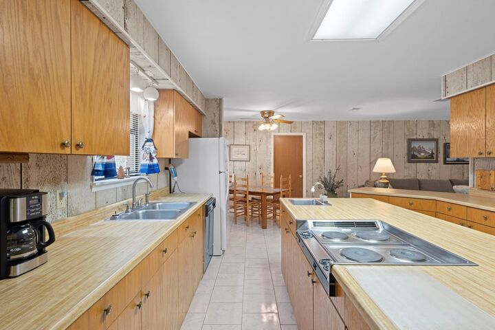 Property Photo:  230 Verde Hills  TX 78010 