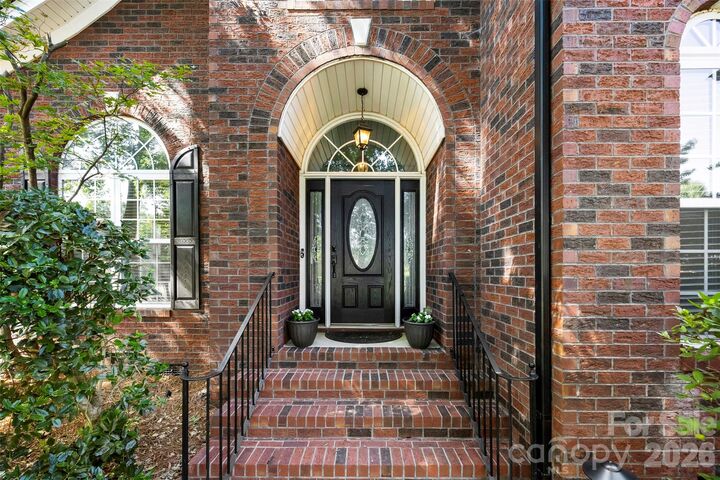 Property Photo: 1703 Caddy Court NC 28104