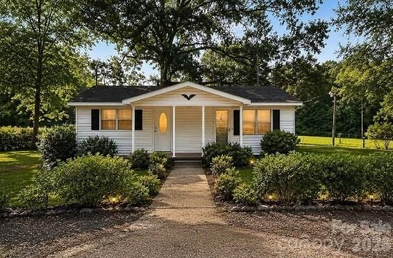 Property Photo:  197 Faulkenberry Road  SC 29728 