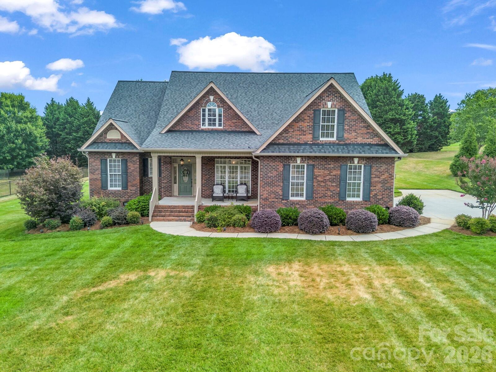 Property Photo: 722 Cedar Hill Drive NC 28152
